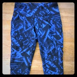 Old Navy Cropped workout leggings